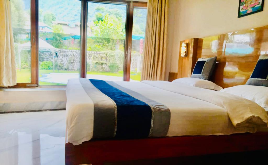 text_to_describe_your_image